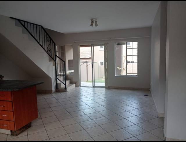 2 BEDROOM TOWNHOUSE FOR SALE IN HALFWAY GARDENS